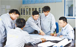 專業(yè)的施工團(tuán)隊(duì)