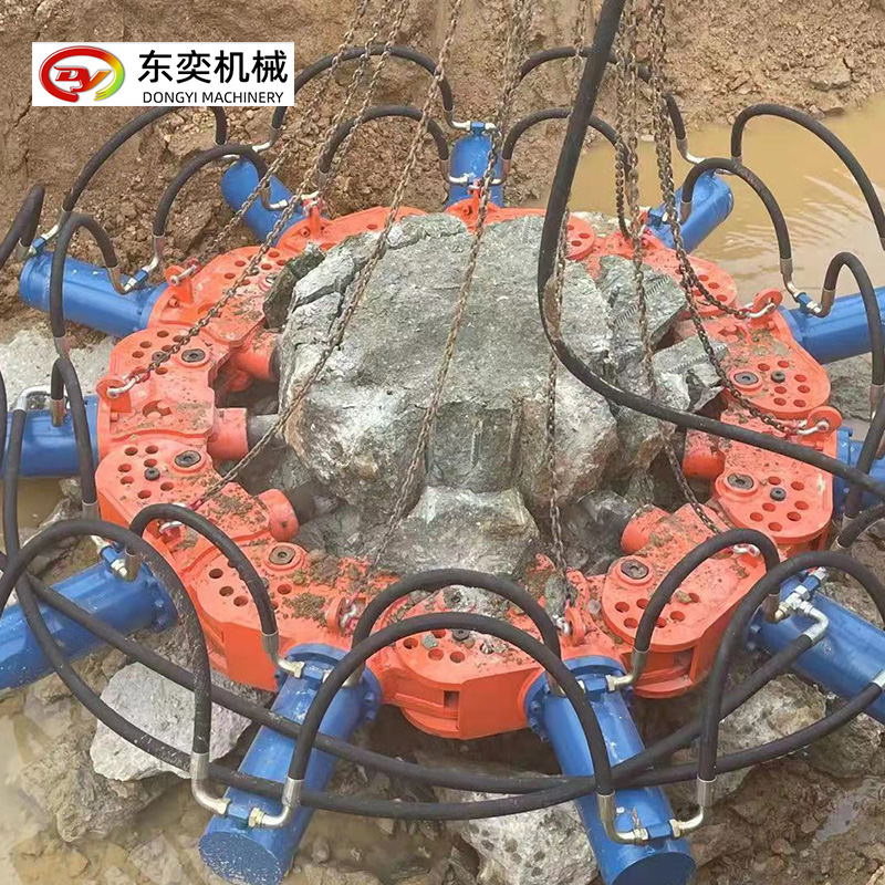 遠(yuǎn)距離操控破樁機(jī)械！